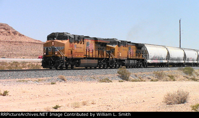 WB Manifest Frt at Erie NV W-MdTrnSlv-Pshr -2